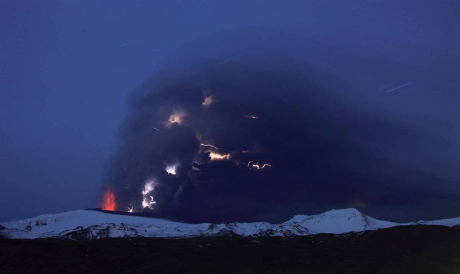 iceland volcano lightning. Iceland Volcano » ss 100419